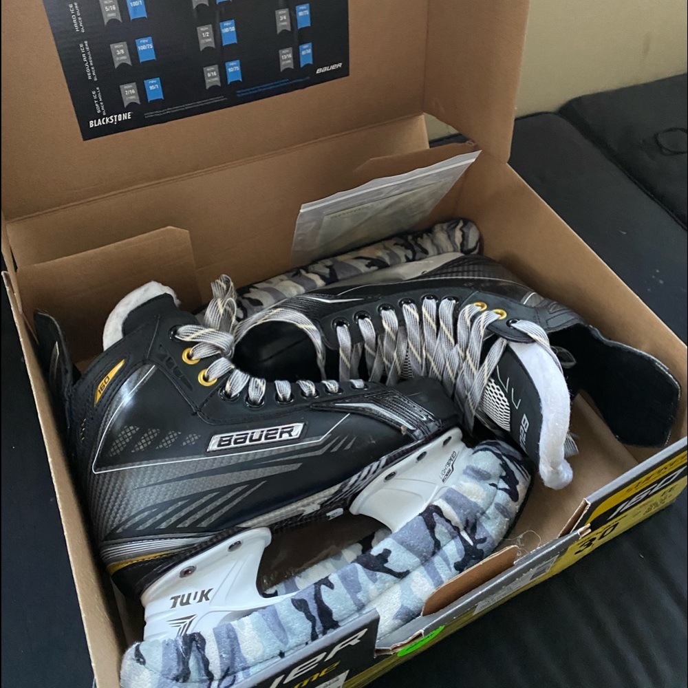 Bauer Supreme 160 Boys Ice Skates
